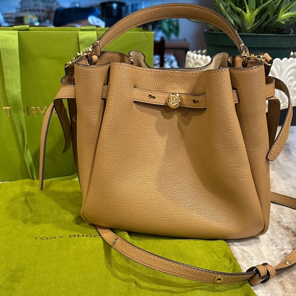 Tory Burch ROMY BUCKET BAG Tirimasu